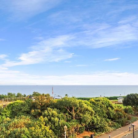Апартаменты Skyview Eastbourne 24 Экстерьер фото