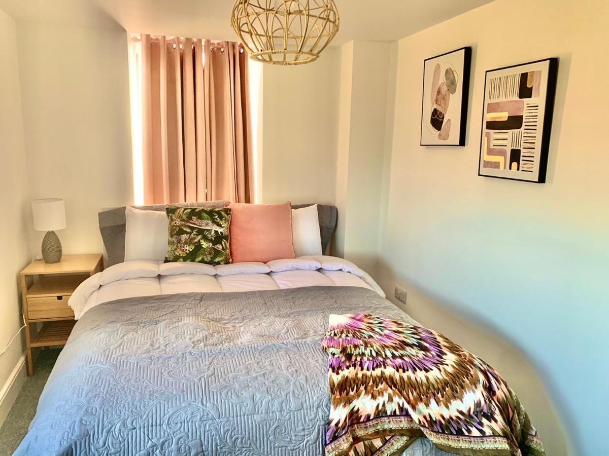 Апартаменты Skyview Eastbourne 24 Экстерьер фото
