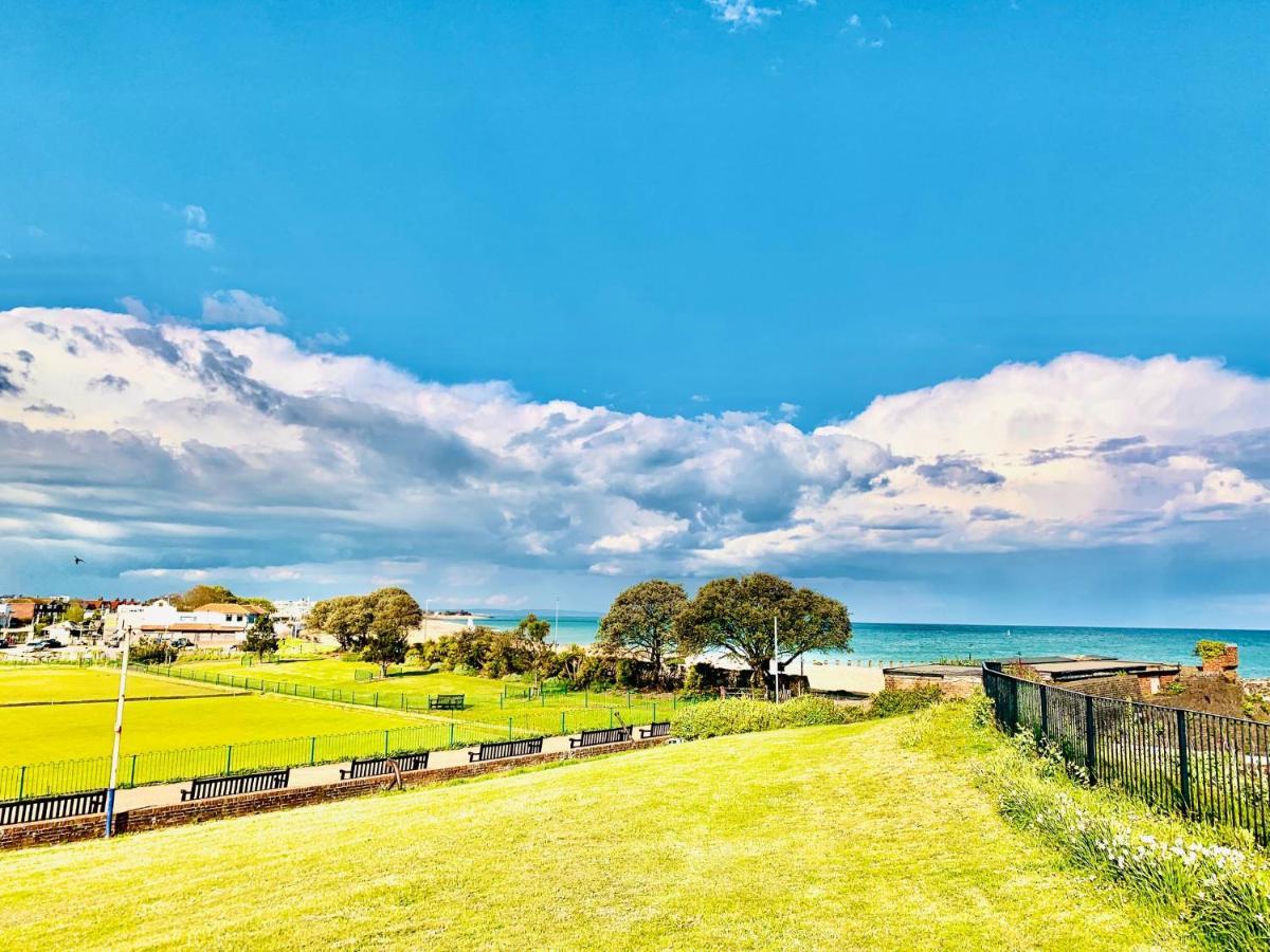 Апартаменты Skyview Eastbourne 24 Экстерьер фото