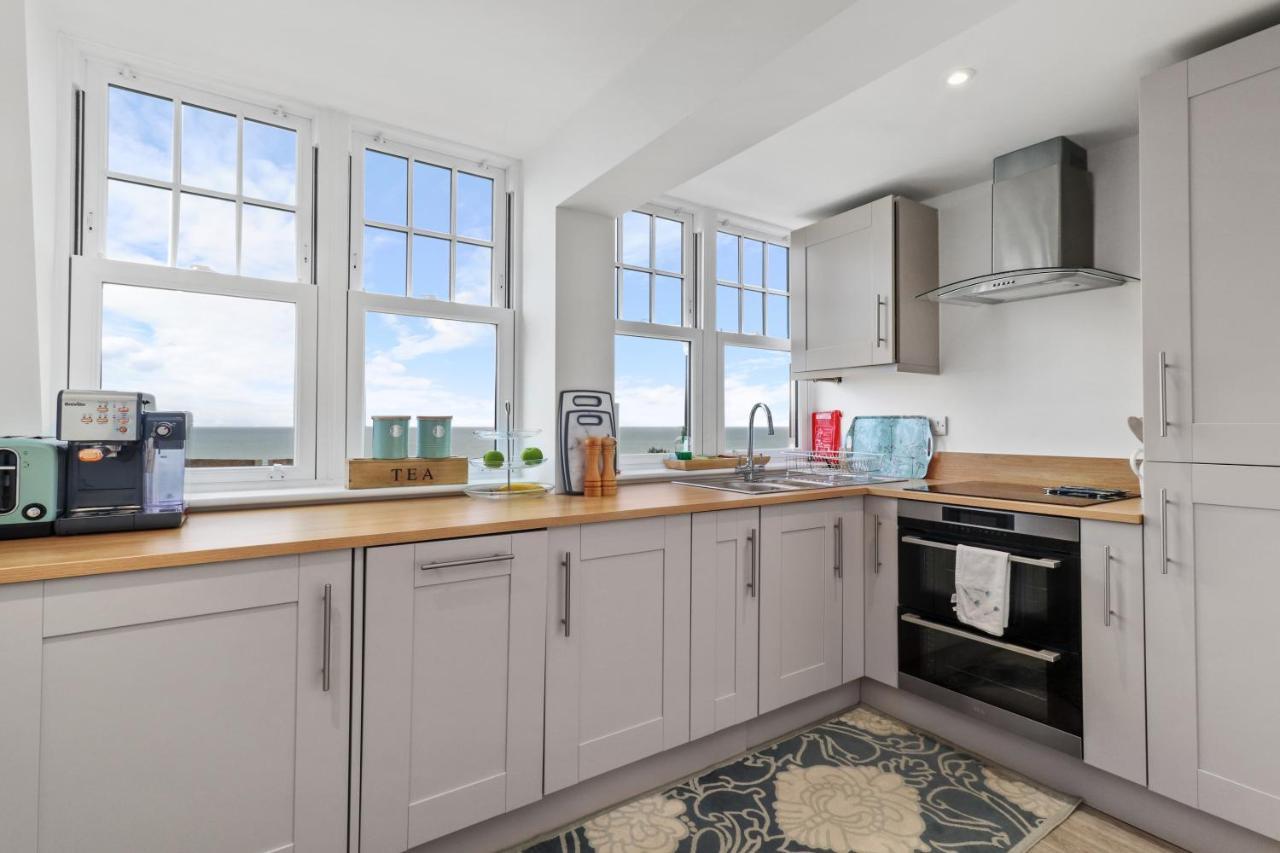Апартаменты Skyview Eastbourne 24 Экстерьер фото
