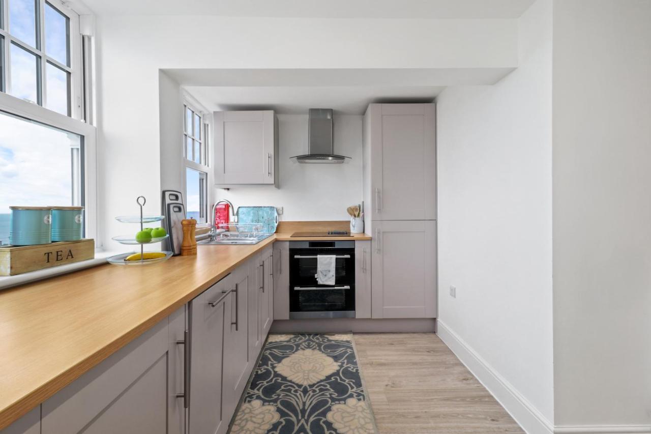 Апартаменты Skyview Eastbourne 24 Экстерьер фото